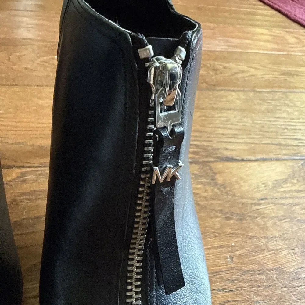 Michael Kors MK 7.6 M Black Leather Ankle Boots Front Zipper Pointed Toe Witchy